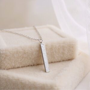 “Silver Glitter Bar Pendant Necklace Minimalist Long Chain Modern Jewelry”